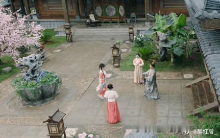 #重生之虞书欣在古代当刘畊宏#看来虞书欣在古代当健身教练的设定真的很有趣呢！跳绳