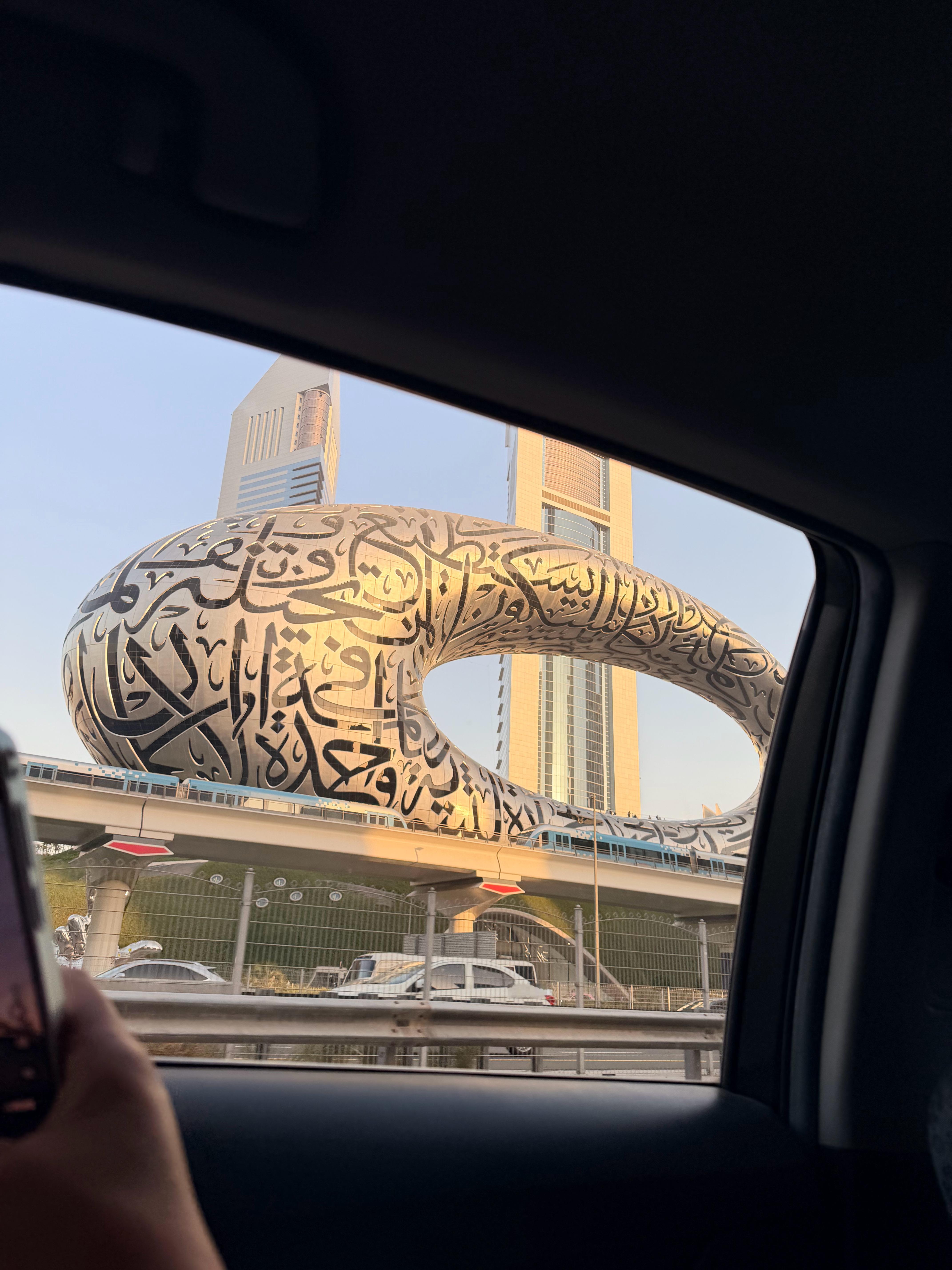 迪拜是真的豪全球最高的楼哈利法塔全球最大的商场dubai mall 阿联酋·迪拜