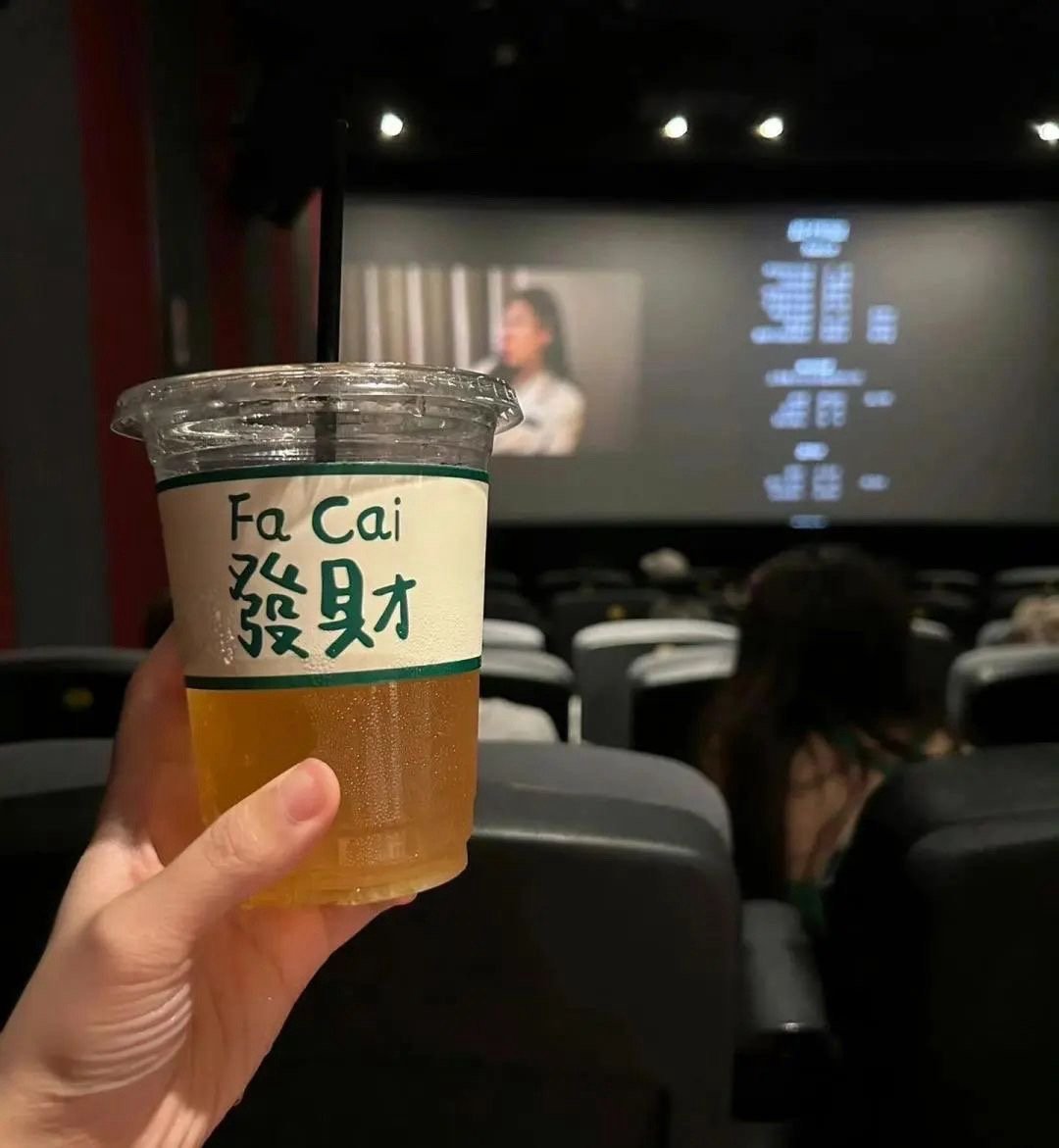 𝗛𝗮𝗽𝗽𝗶𝗻𝗲𝘀𝘀 🫶🏻📸⁺一个人如果没有经济来源，没有