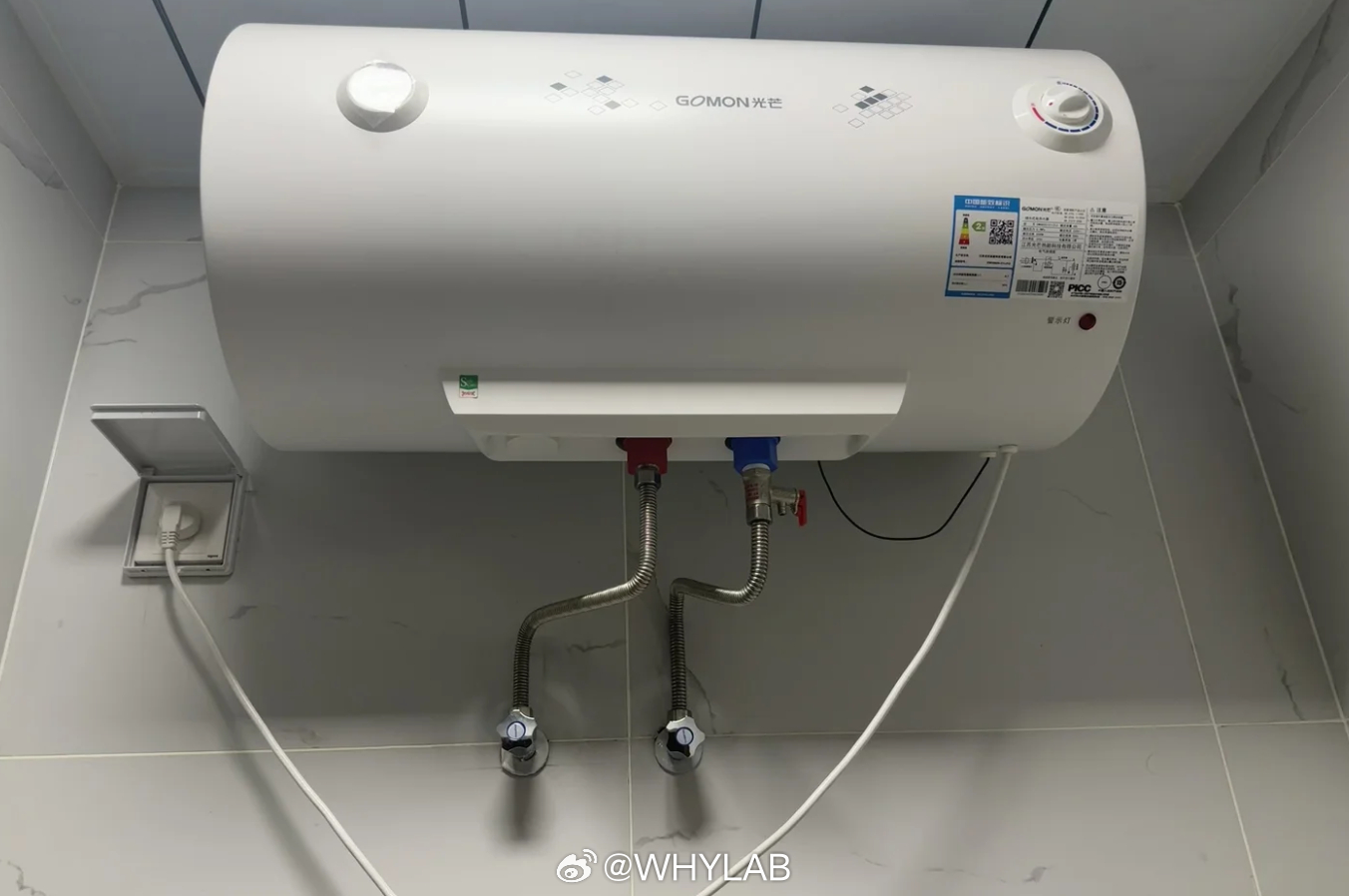 哪些家电是隐形电费刺客储水式电热水器绝对是头号耗电大户，因为设定恒温后会反复加热