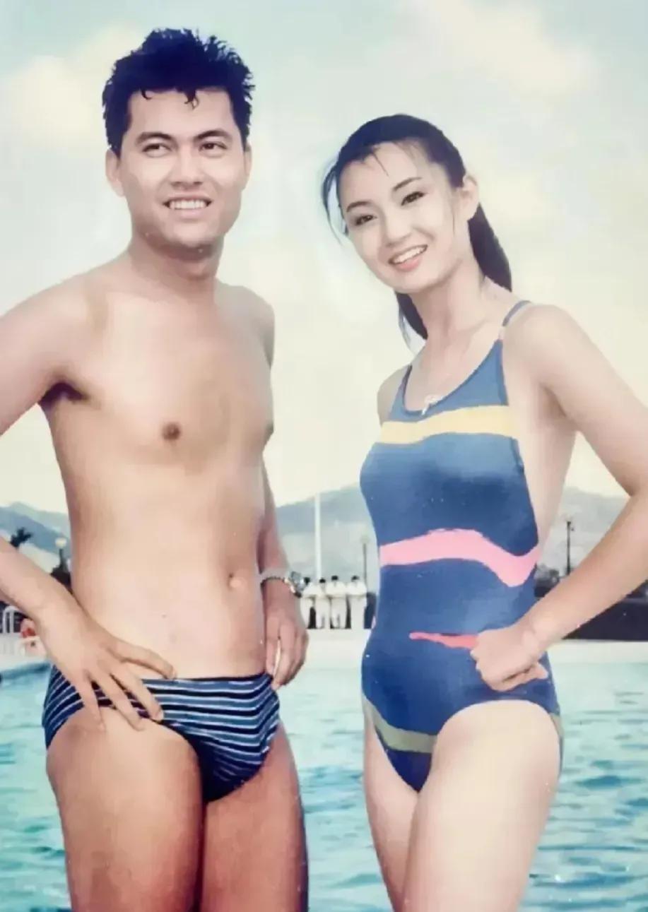 80年代的帅男靓女！妥妥的素颜啊，真是爱了！
