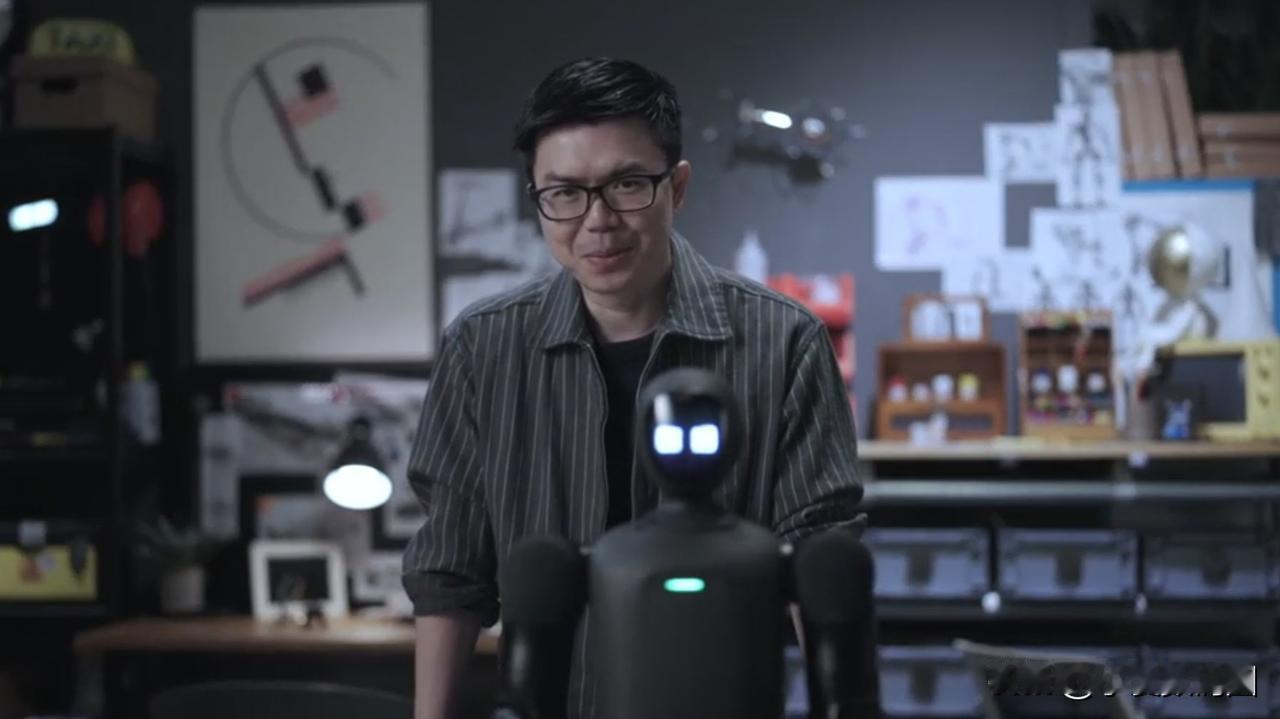 稚晖君重磅发布全球首款全身力控小尺寸人形机器人——启元Q1！身高仅0.85米，体