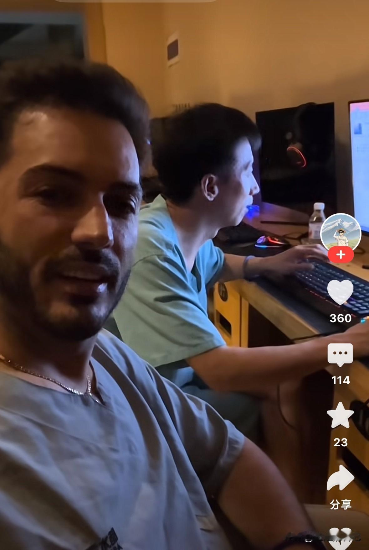 罗兰多暗讽于文红现任男友，他说“现在已经是早晨5.40多，工作了10个小时，一场