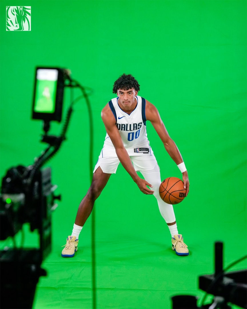 独行侠拍摄新赛季定妆照！NBA