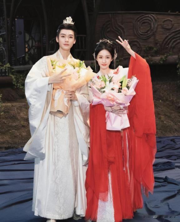 最萌身高差！《狐妖小红娘月红篇》指日可待，杨幂、龚俊这身高很OK啊，配一脸！