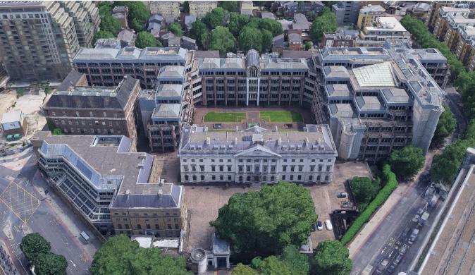 在英国即将新建的中国大使馆（伦敦紫禁城）的象征意义，远大于实际功能。中国目前的驻