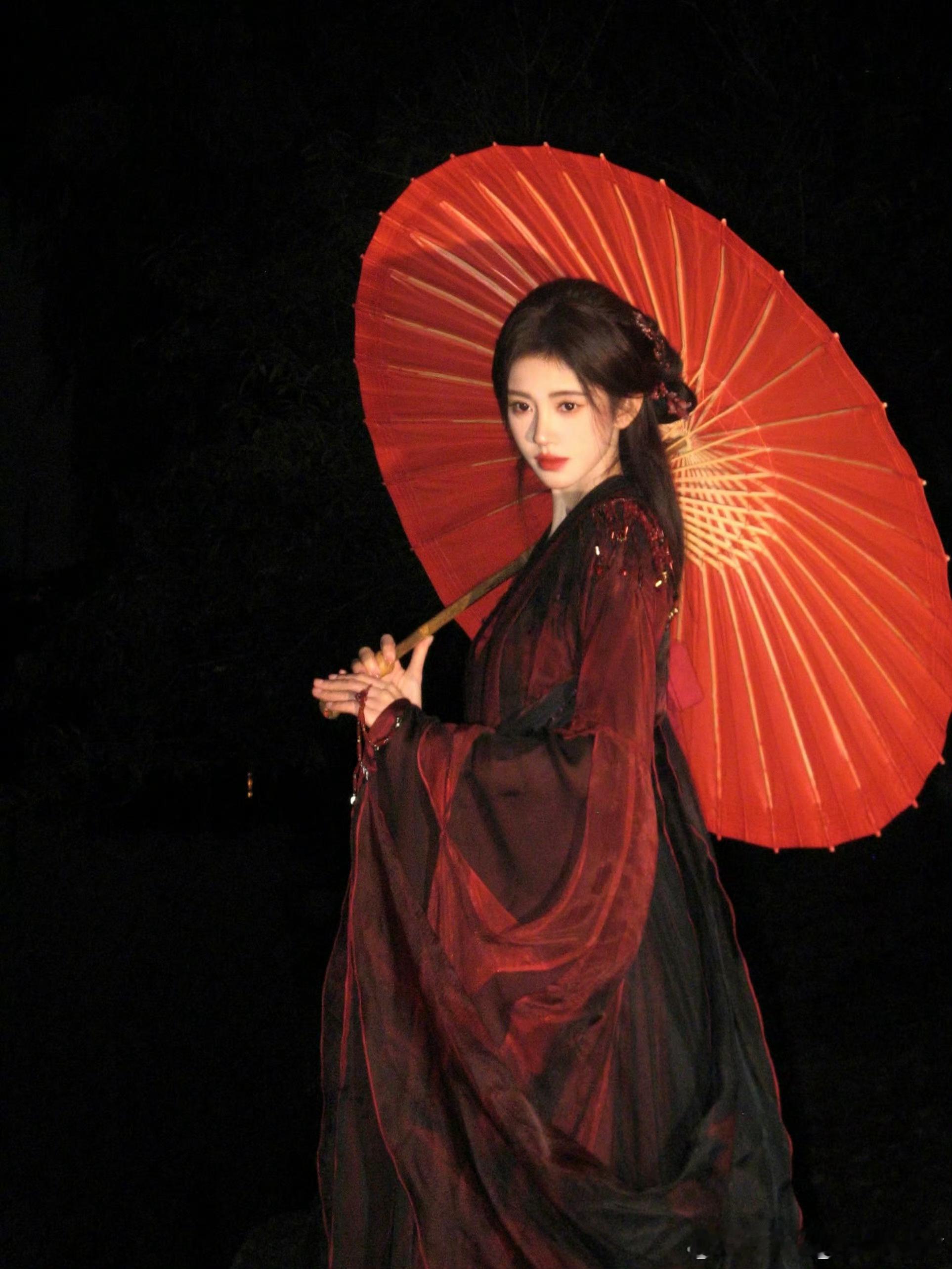 鞠婧祎[超话]鞠婧祎露芜衣jjy鞠婧祎月鳞绮纪心动是兔子的世界下起了萝卜雨ᕱ⑅ᕱ
