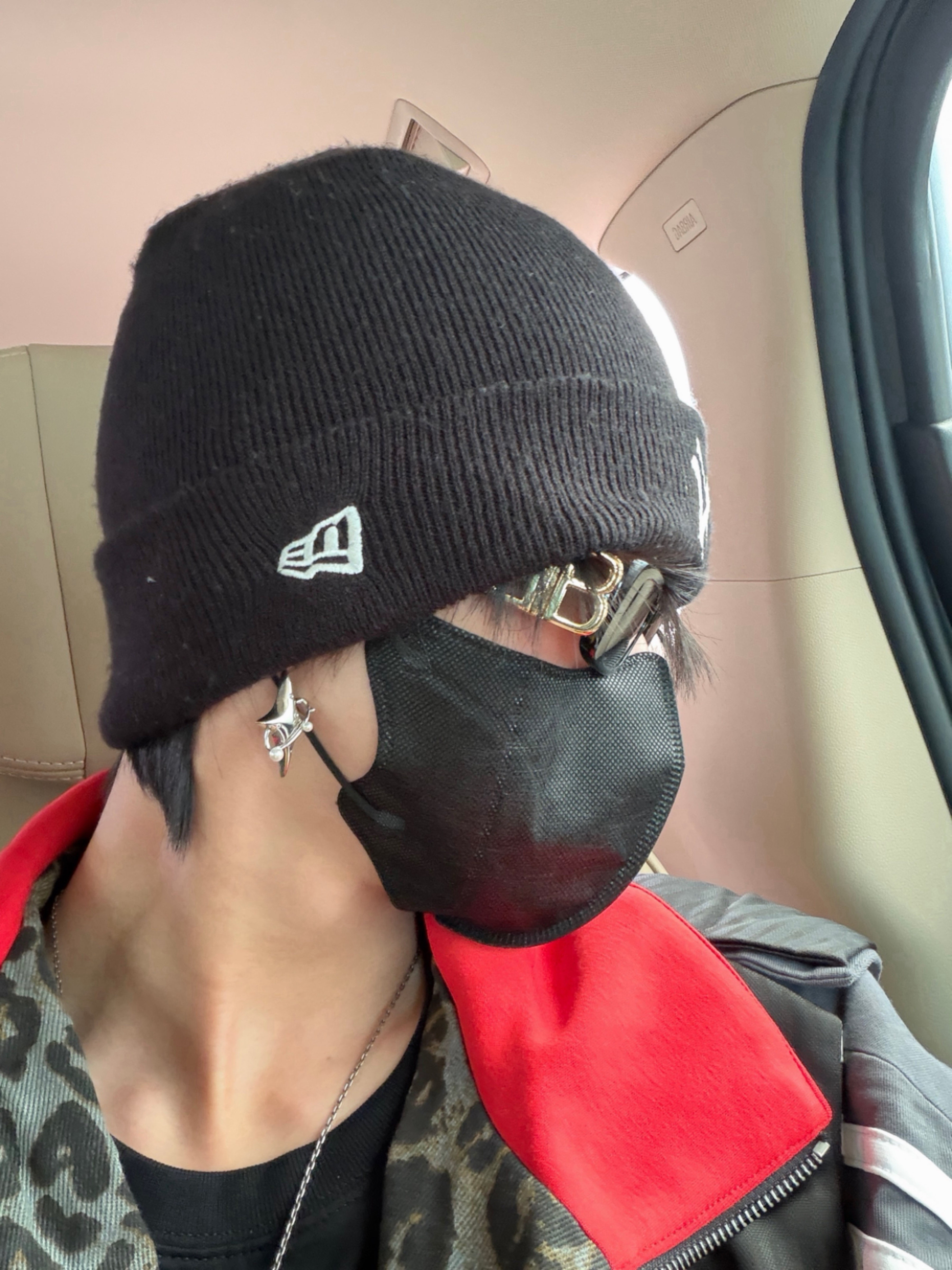 所有人都只关心你飞得高不高 只有我想问 你真嘞不rei蛮 
