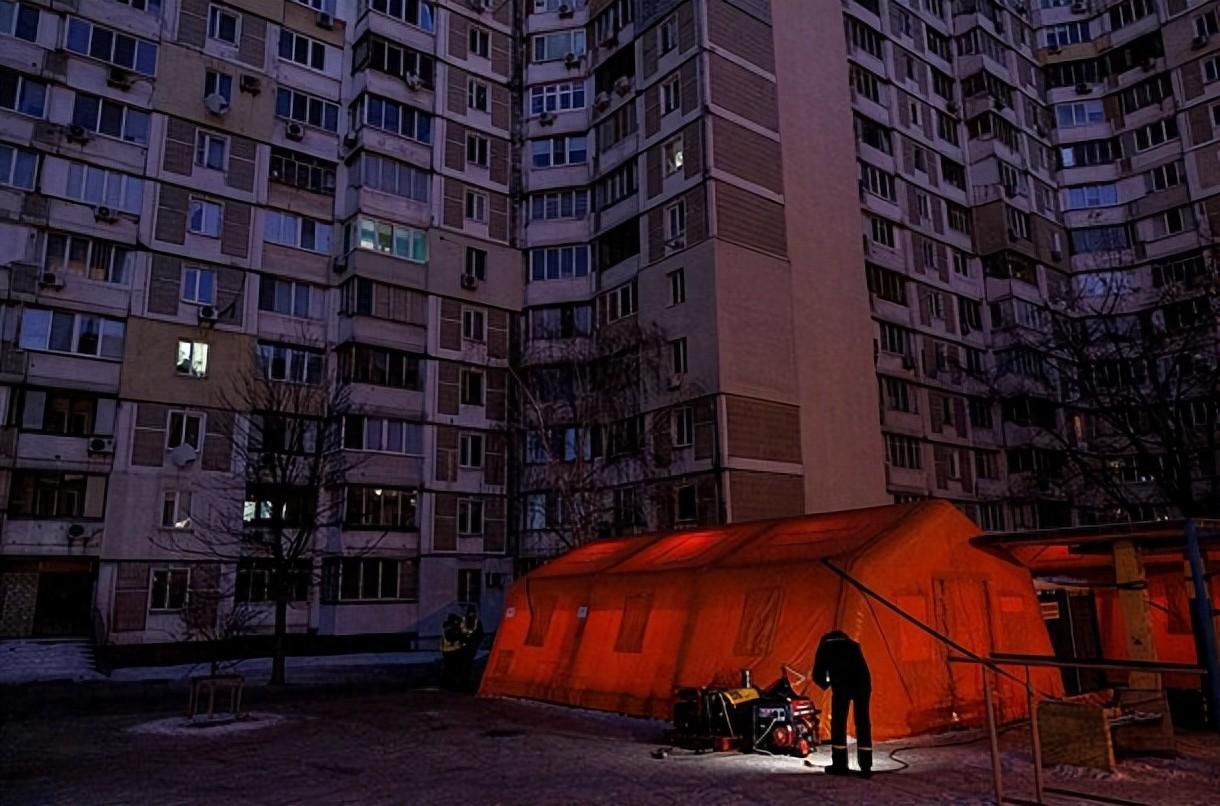 美国前情报人员：乌克兰实际上将不复存在，变成不适宜居住的土地 
 
斯科特·里特
