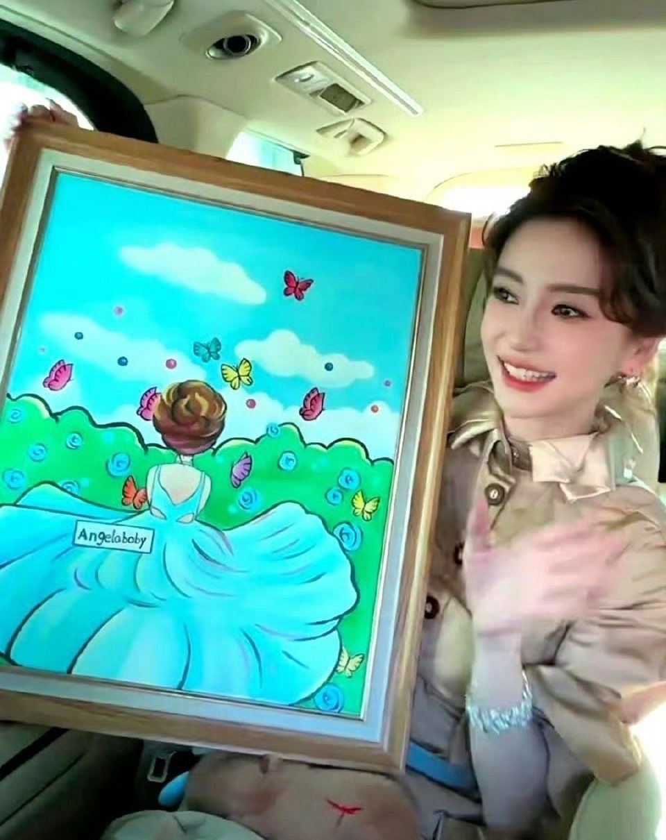 Angelababy鞠婧祎娜扎直播状态，内娱不能没有女明星[期待]Angelab