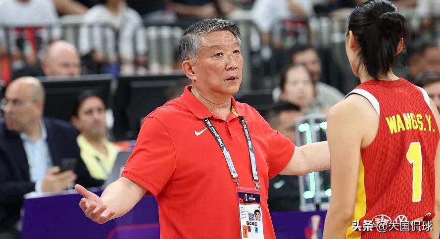 中国女篮不敌比利时女篮

我个人认为，本场比赛宫鲁鸣祭出的双塔战术是失误！也是失