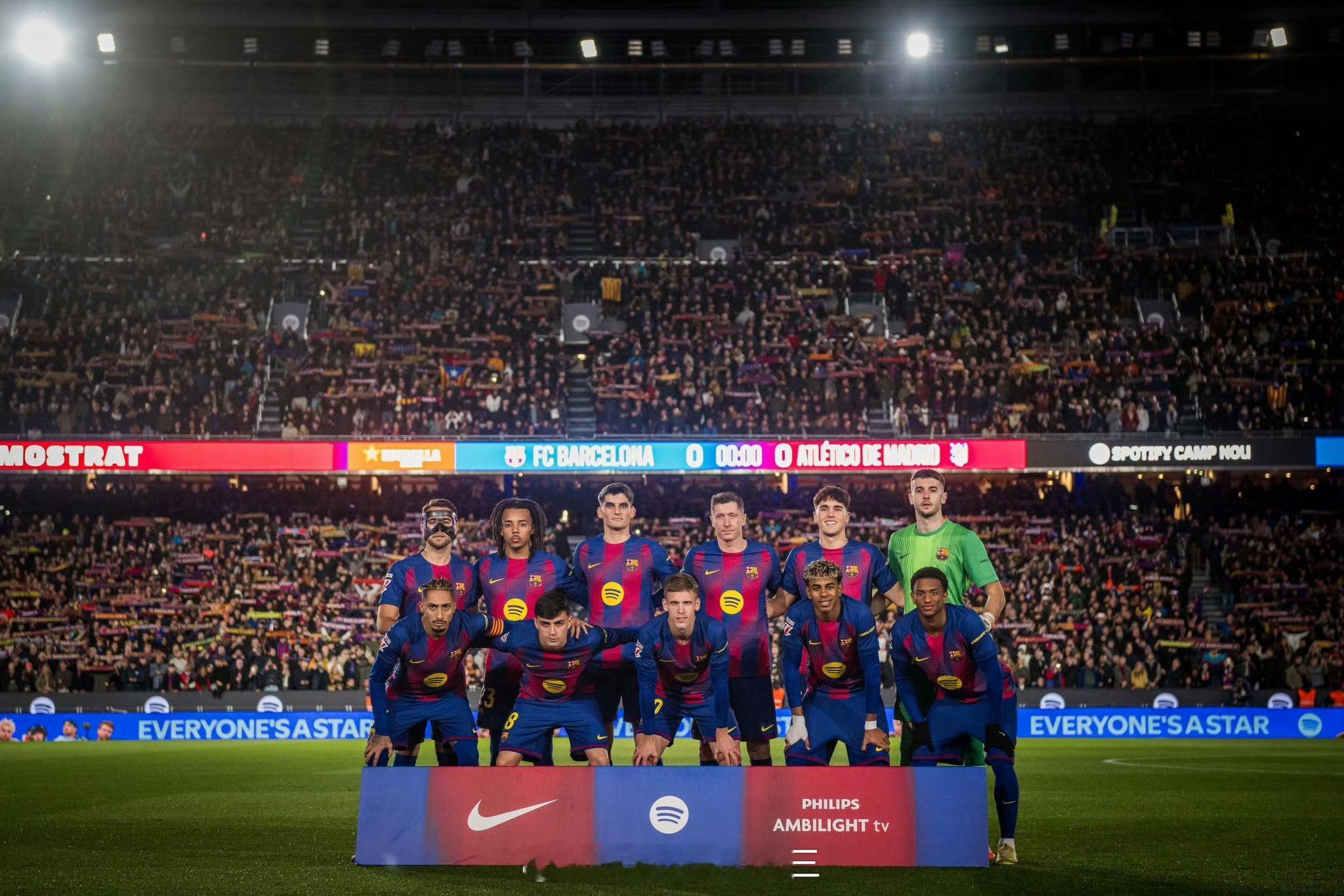 有惊无险逆转取胜，莱万以后别碰点球。