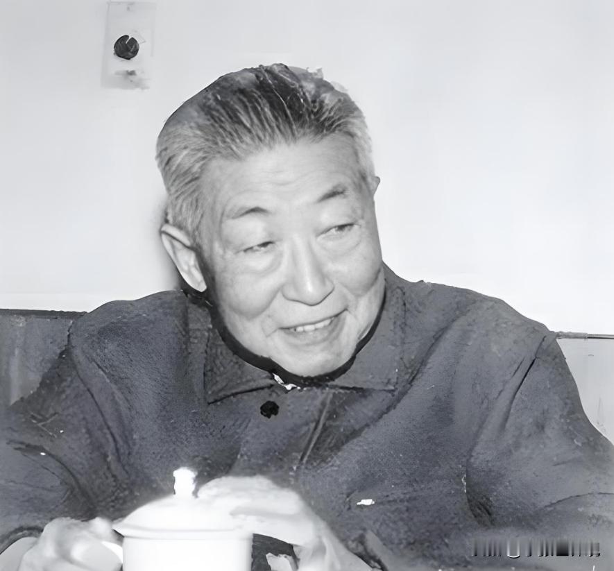 他曾任上海市委第一书记，主政上海5年，推动浦东开放开发，廉洁奉公，94岁病逝，离