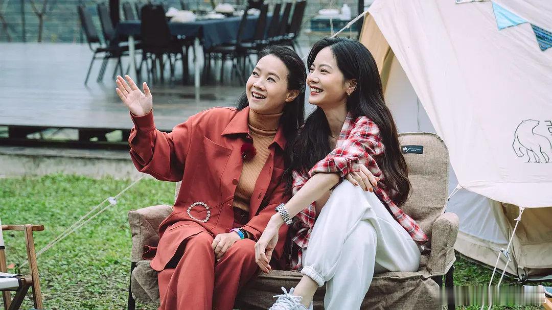 影视推荐 | 我们回家吧简介:     　　金鐘主持人曾寶儀 ft 各地代表明星