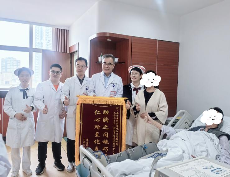 说实话，我每天坐门诊，接待形形色色的病人。很多患者见到我，都会贴心叮嘱一句：乔主