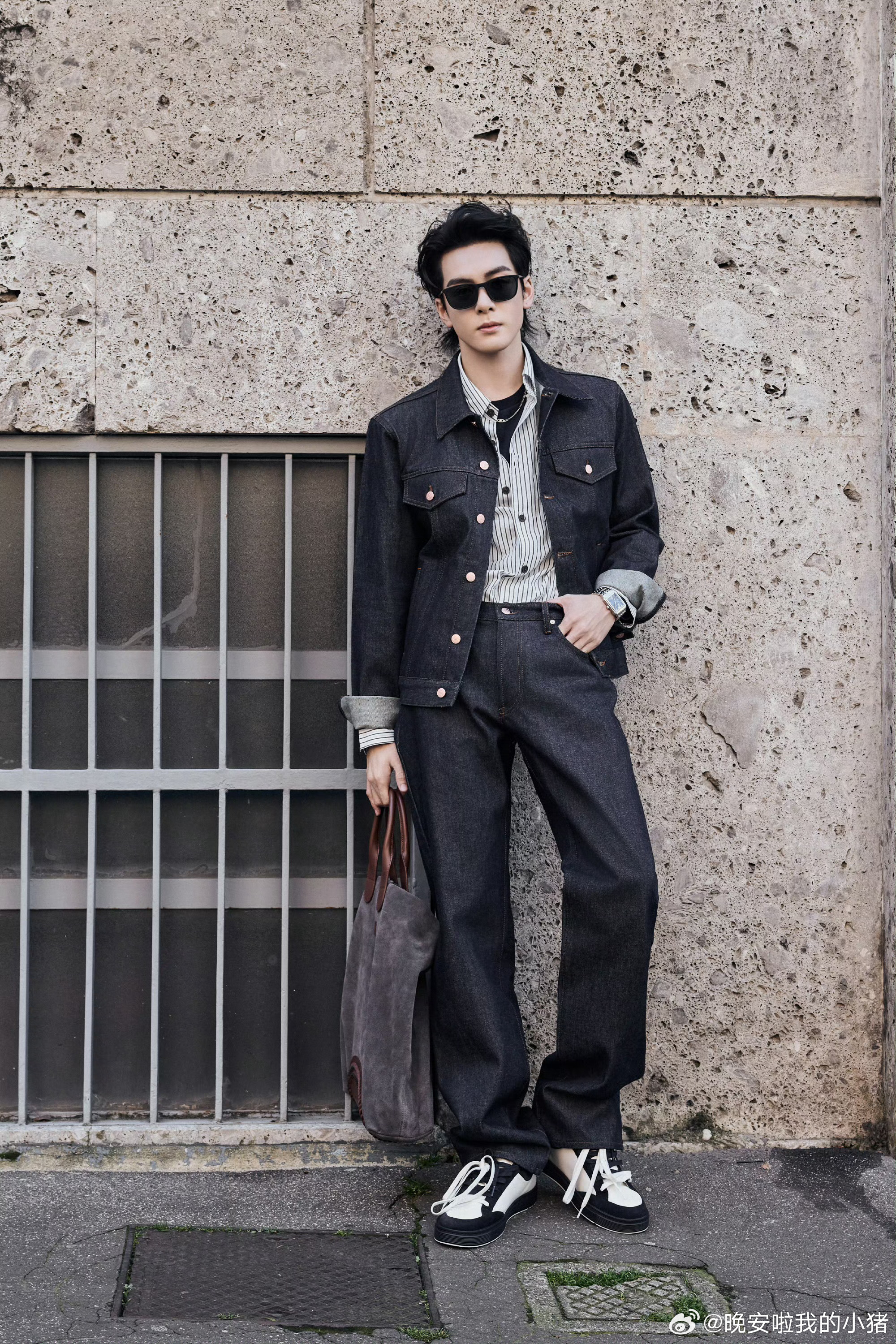 曾舜晞米兰街拍新图，太贵气了
