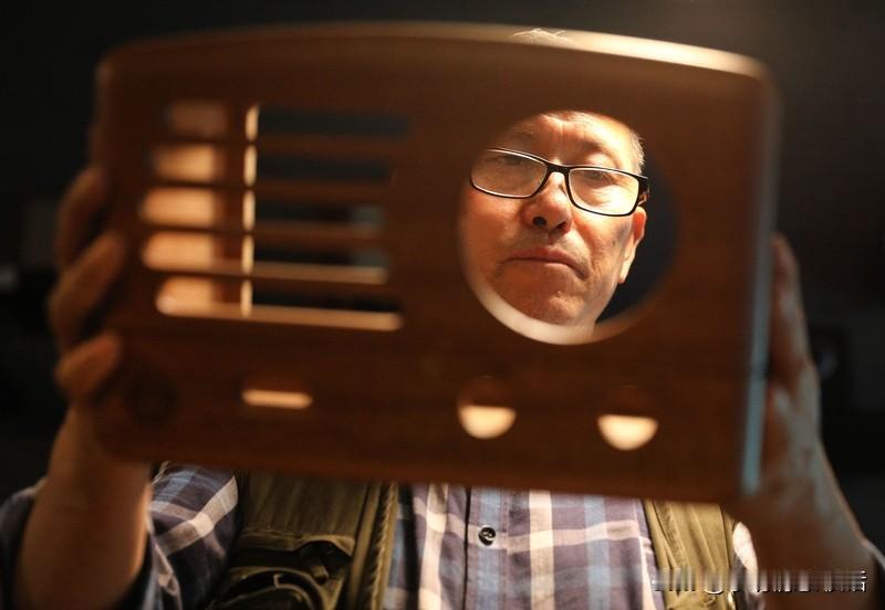 五六十岁还心动，算罪过吗？

       年轻时恋爱被指“耽误正事”，中年后才