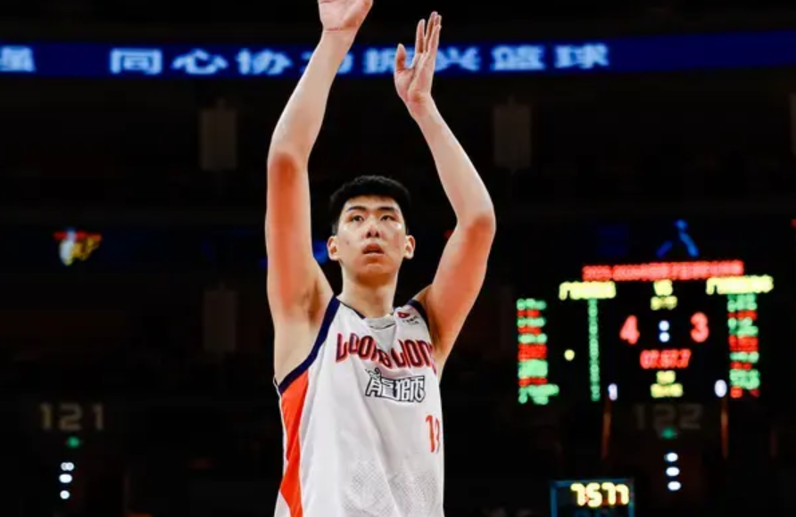 媒体人：徐昕配得上赞誉，没有比击败老东家更提气的事了