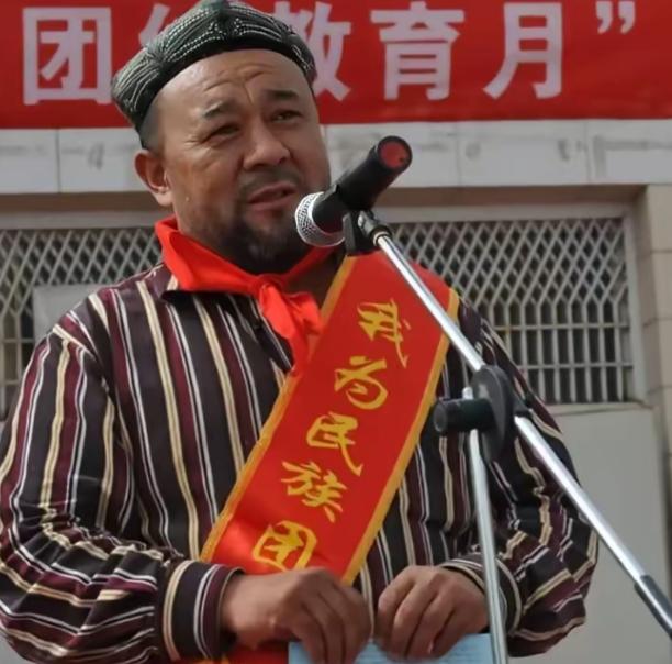 1名新疆男子退伍后，在贵州卖羊肉串8年，每串利润不到3毛钱，不料，男子竟将辛苦攒