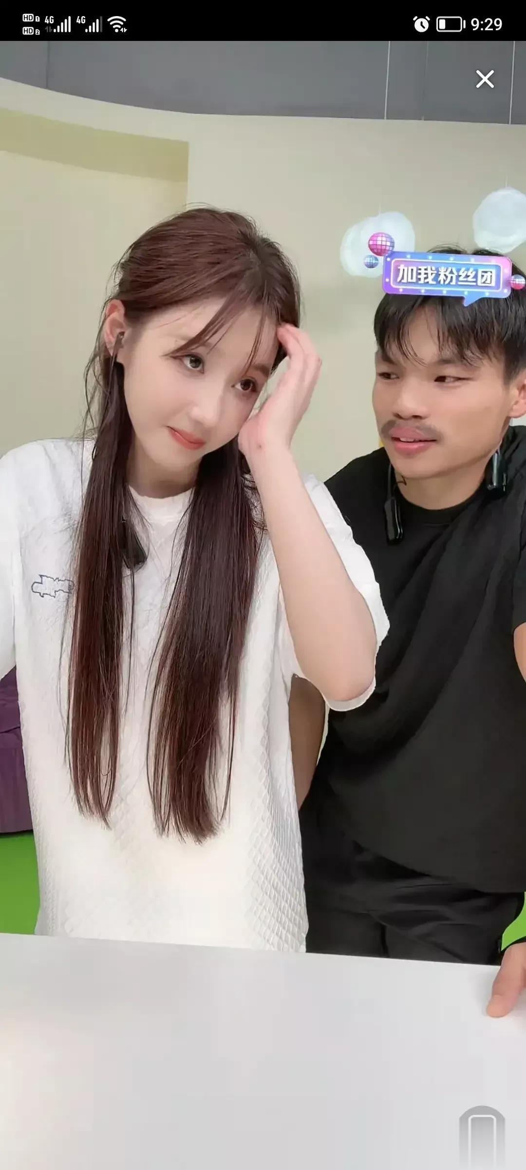 嘴哥能够娶到乔妹吗？看到嘴哥和乔妹互动就像是情侣一样，不知道嘴哥拿下她没有，毕竟