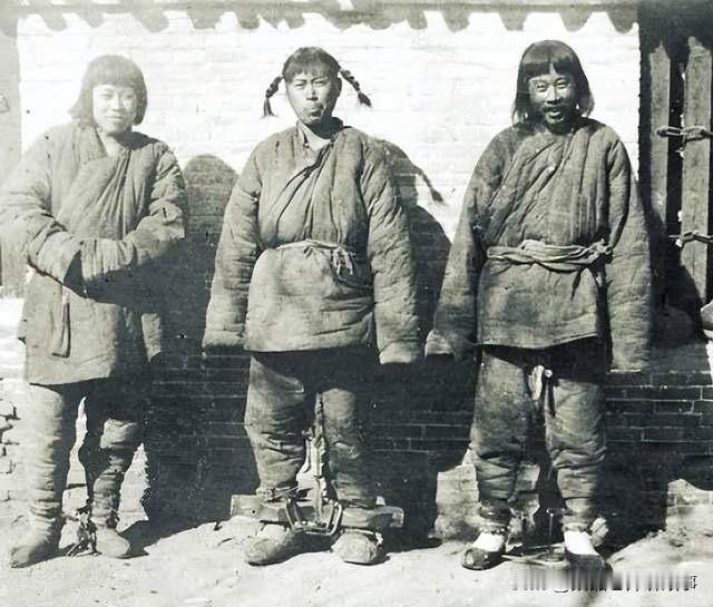 清朝历史上最大的农民起义是什么?当然是太平天国起义，波及18省，持续了14年。对