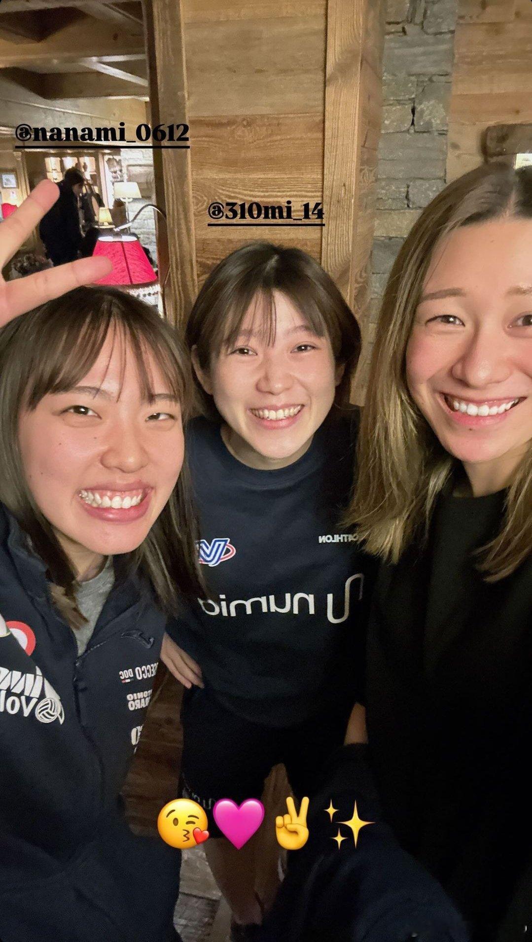 📸三位日本🇯🇵女排队员在意甲效力，为什么我朝就一个[汗]#女排[超话]# 