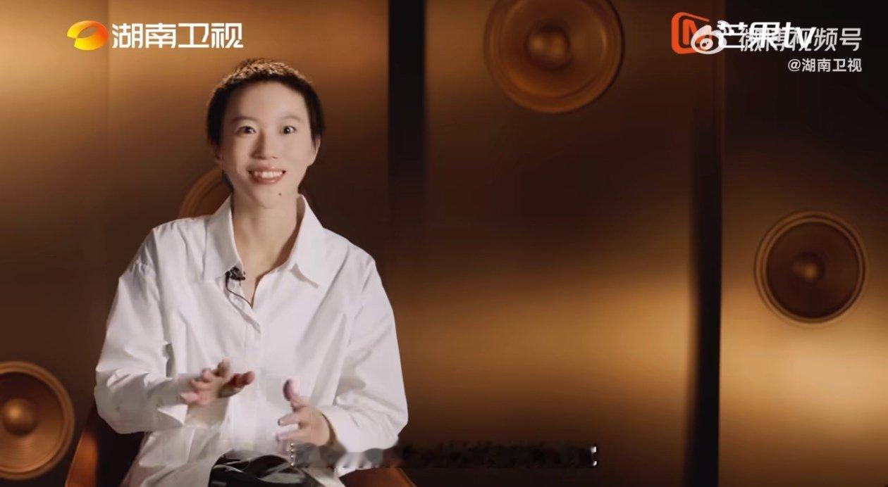 窦靖童说万妮达很优秀歌手2026 窦靖童赛后采访全程松弛又真诚，直言对当前名次特