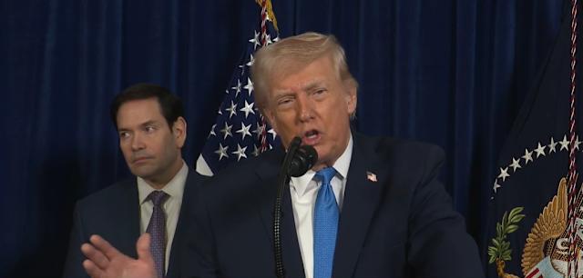 就在刚刚，川普下令全面封锁委内瑞拉相关水域，局势骤然升级。
据路透社引述多名知情