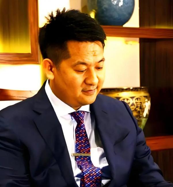佘智江，又名佘伦凯，八零后，湖南邵东人。此人可以说是缅甸等东南亚从事电诈、网络赌
