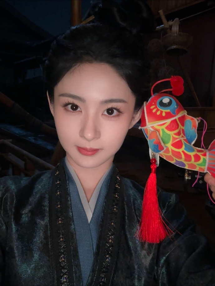 赵晴发文告别唐宫奇案赵晴长文告别五仁赵晴发长文告别《唐宫奇案》五仁！江湖路远，下