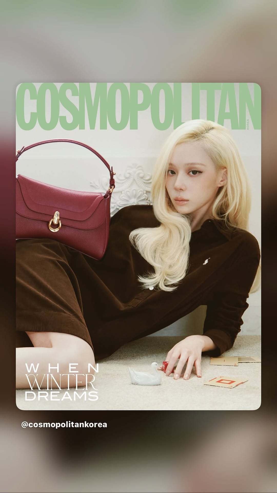 屁股翘得可以顶起一个包包 ​​​