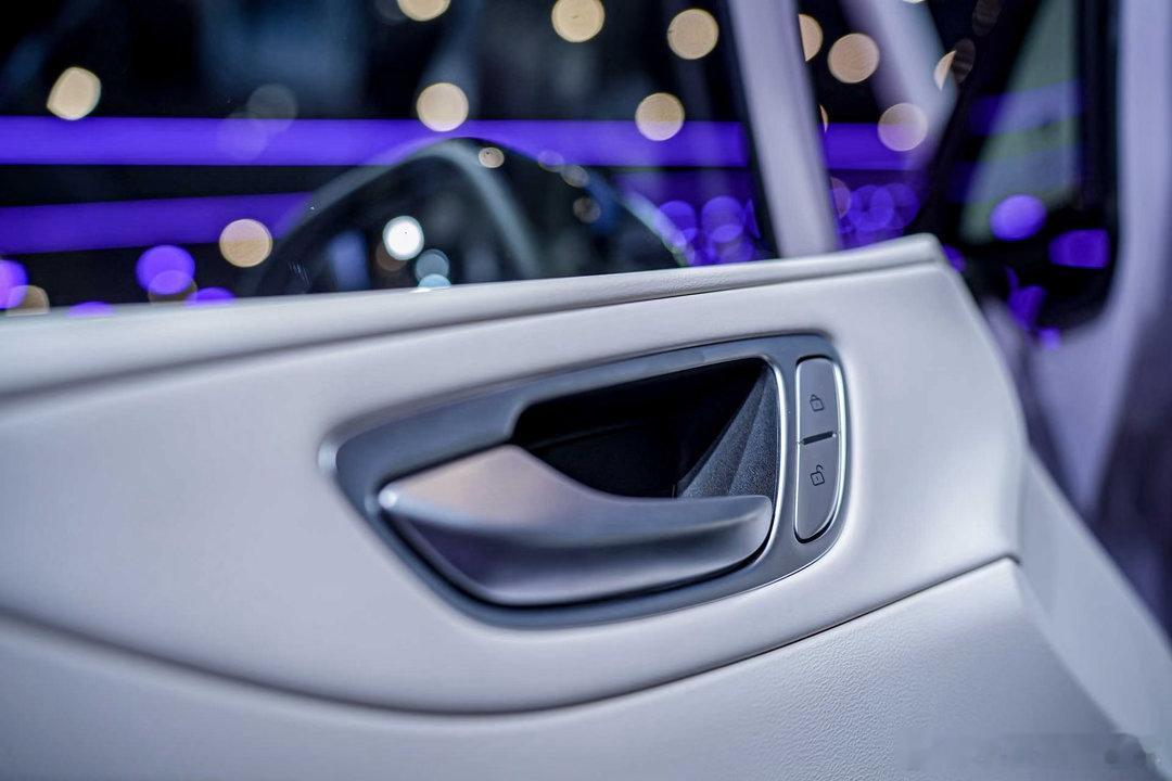 2026款MG4真是又好看又够狠限时补贴都到6.58万起了437km续航起步，空