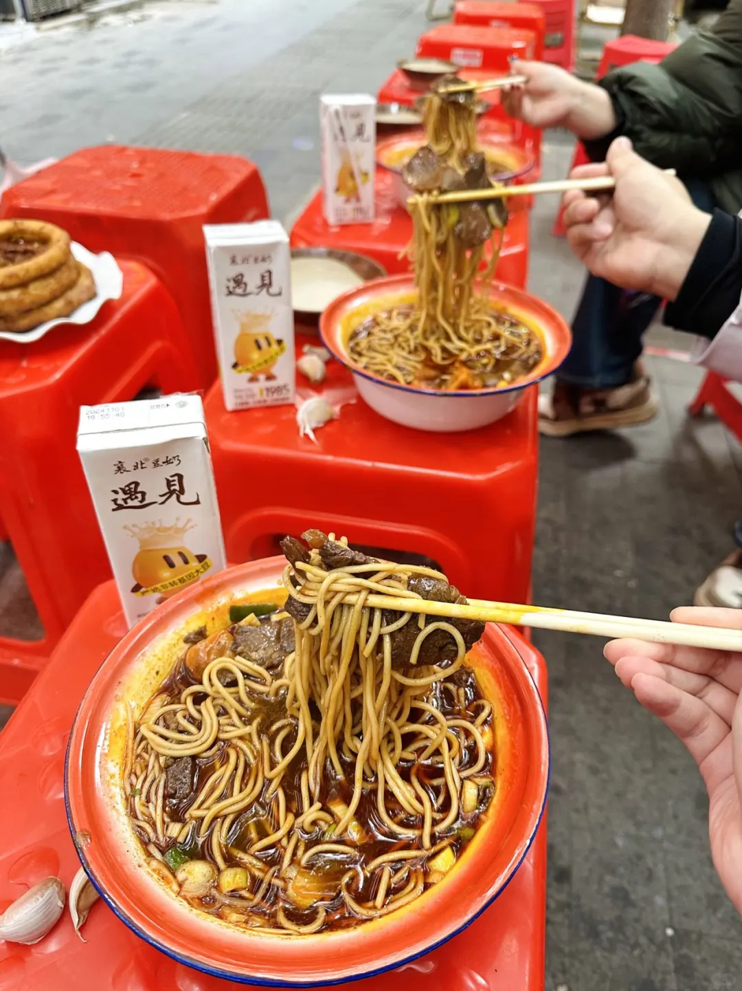 万松园的！终于吃上了正zong的襄阳牛肉面！