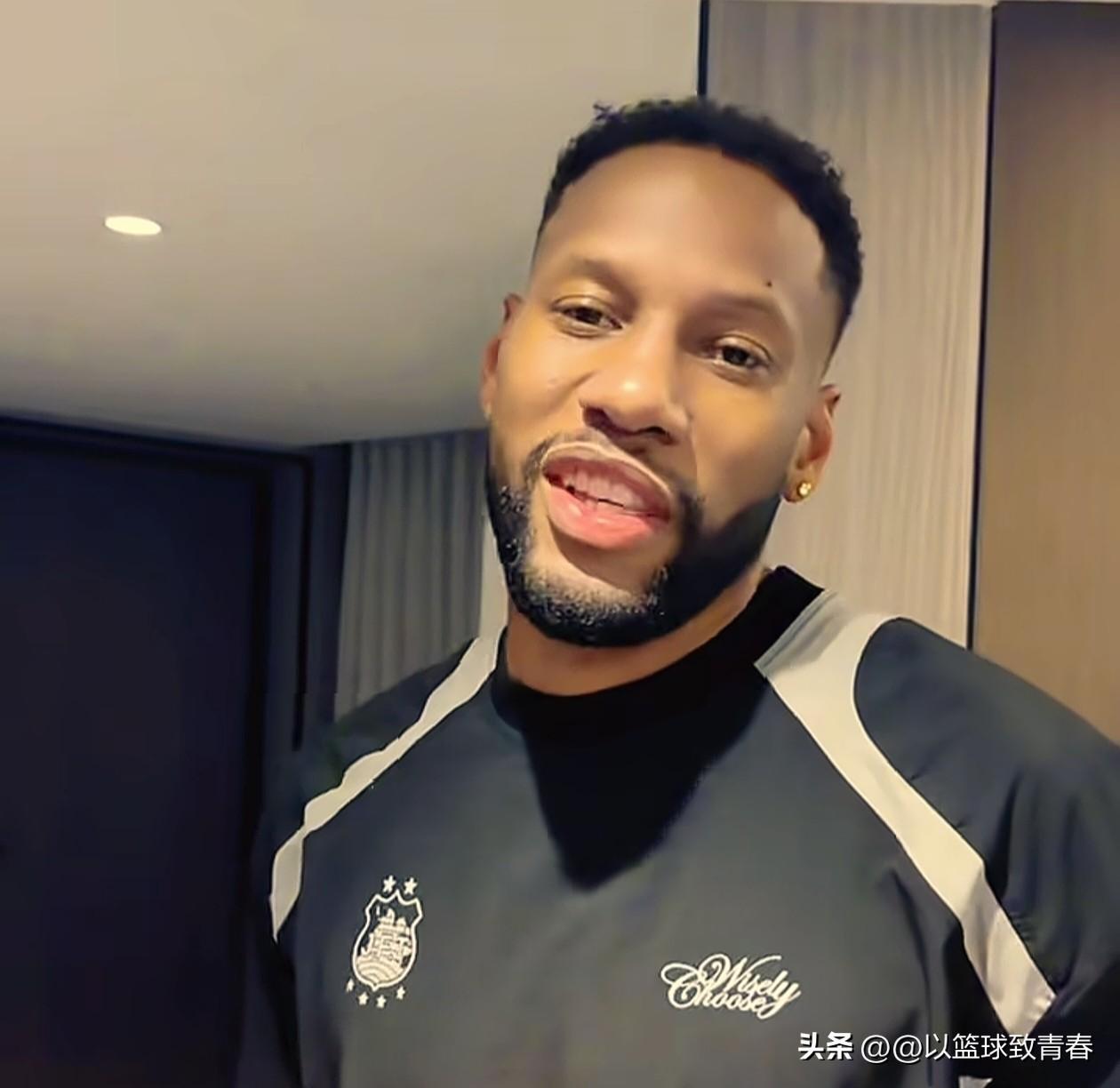 非常疯狂！威姆斯谈:荔BA氛围不亚于CBA:

“不得不说，荔BA这样的民间篮球