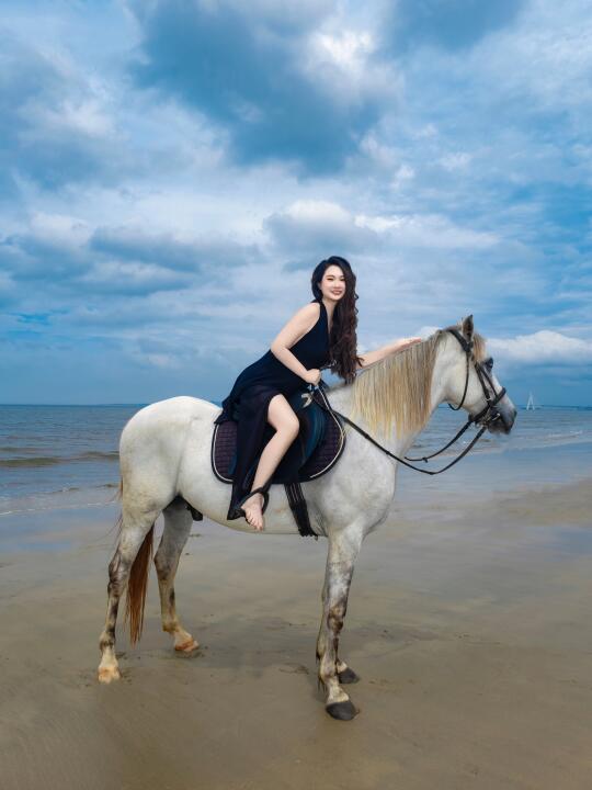 海口约拍📷在海边骑马真的太酷啦‼️🐎🌊☀️