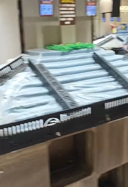 台风“桦加沙”即将登陆，广东一超市只剩辣椒：广东人最后的倔强
