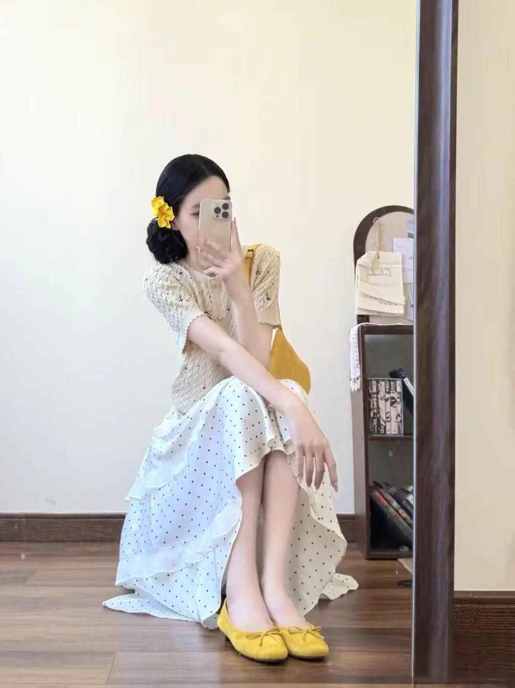 喜欢黄色系➕波点裙
