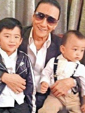 谢贤把九成遗产都给了两个孙子，谢霆锋只拿了个“零头”，这老爷子是糊涂还是人间清醒