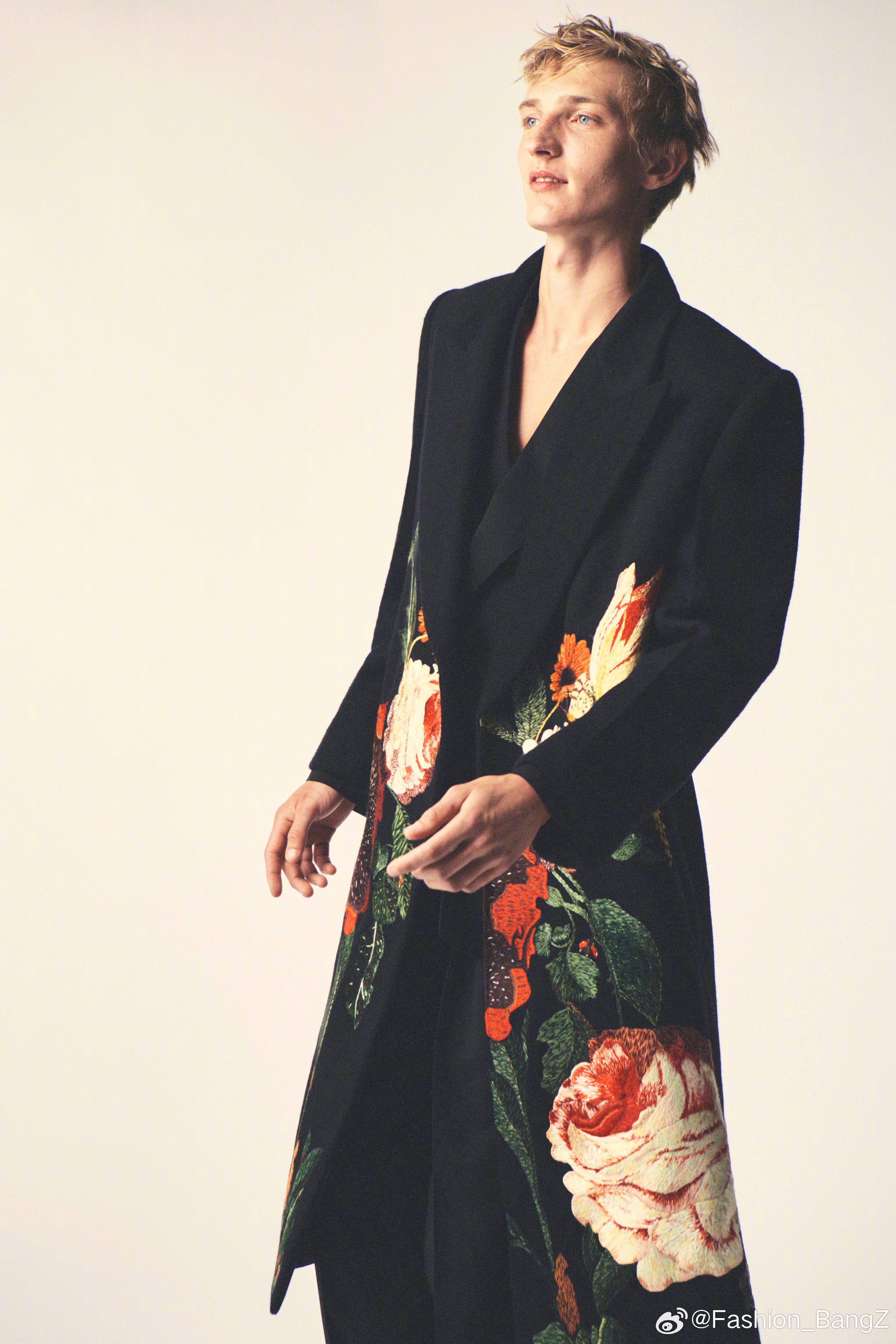 Givenchy Menswear S/S 2027 | 昨天在巴黎乔治五世大街