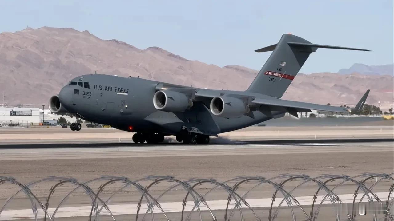 伊朗可能被骗了！
4月8日，据各大航空追踪网站的最新数据显示，美军的C-17A“