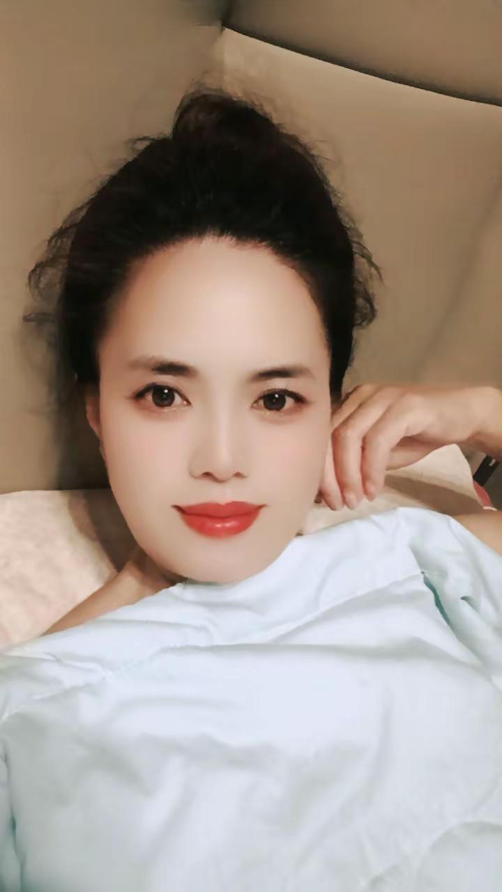 睡不着的，出来打个招呼