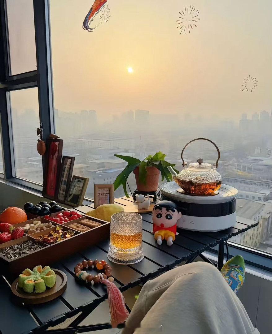 "后来，我放下了执念和不甘，也许仍有爱意，但已无能为力…"晚安💤 