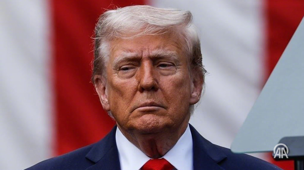 特朗普要帮助美国打造梦想军队美国总统特朗普7日提出，2027财年美国军费应从1万