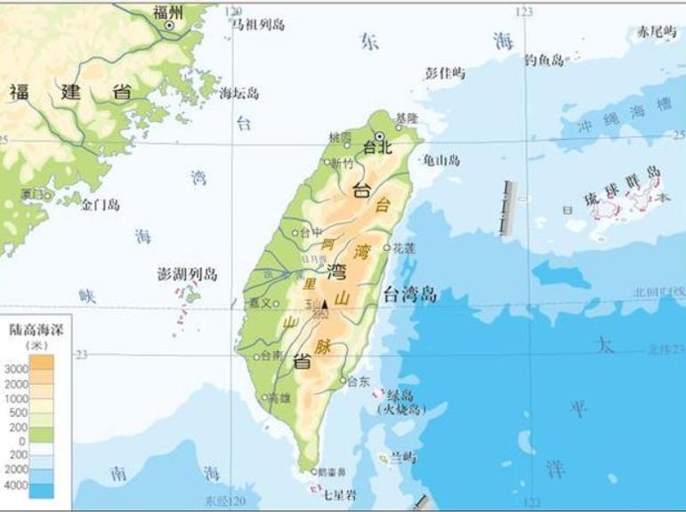 信号越来越清楚了，明年收复台湾的可能性很大。 最近，关于台湾问题的信号密集释放，