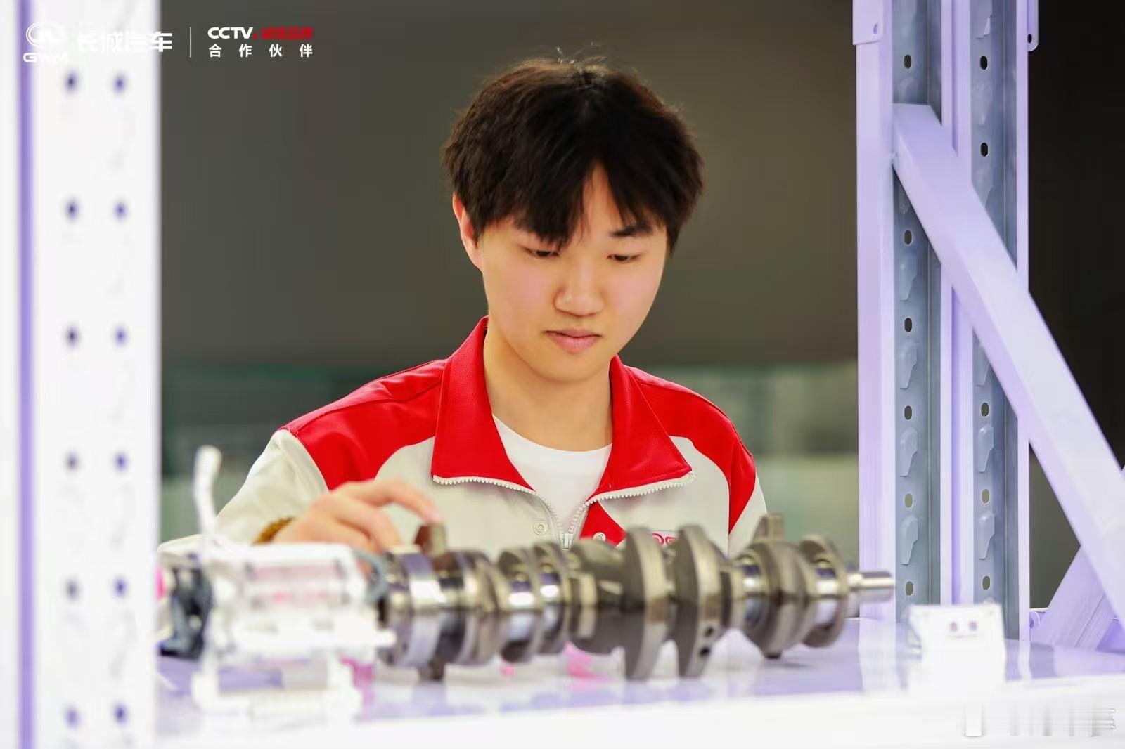 在北京车展看见中国自己的赛级V8了腾势提出“将产品出海升级为品牌价值和文化出海”