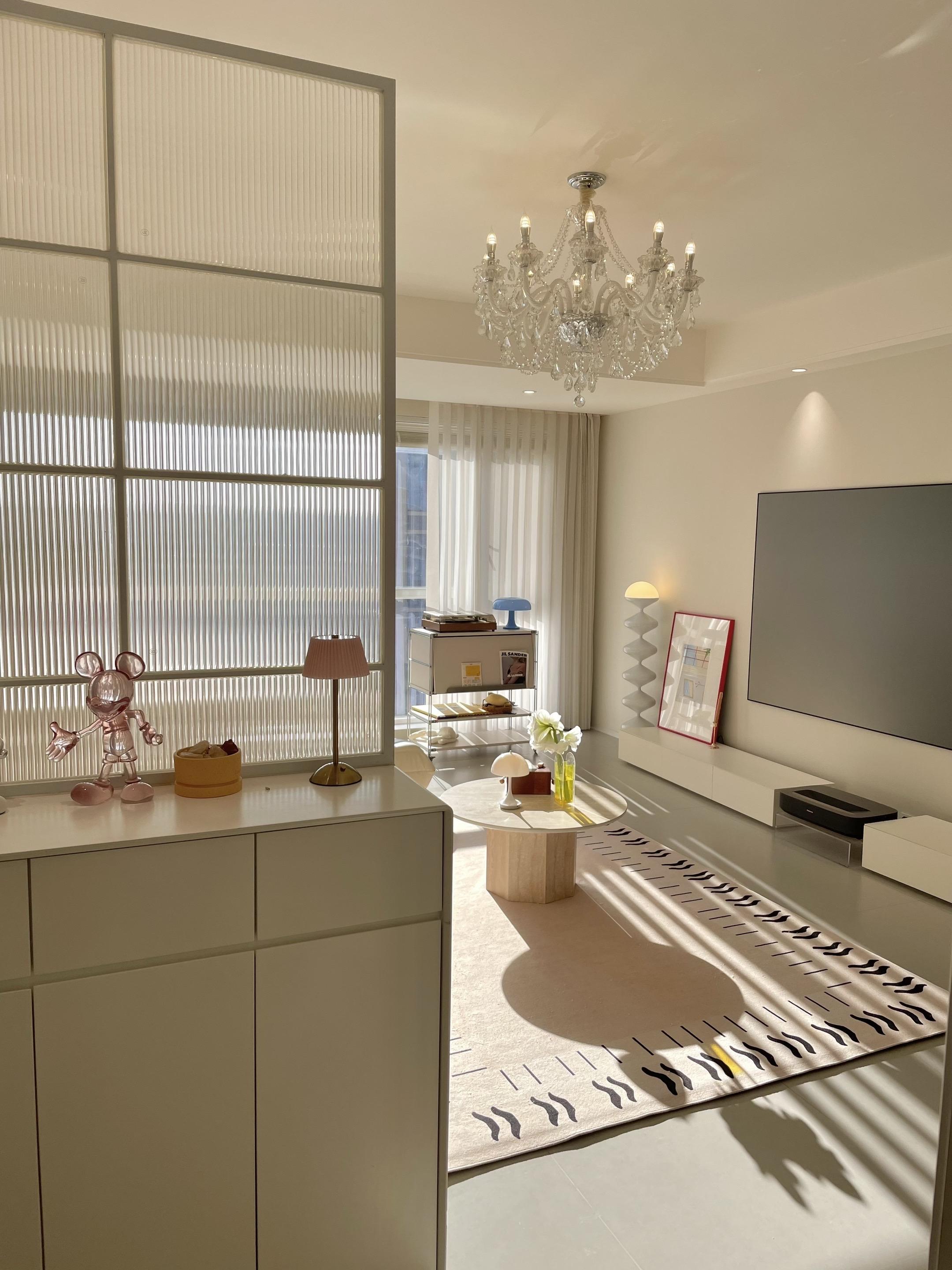 直接抄作业！开门见客厅？满分入户玄关设计。我家是进门正对客厅户型，进门...