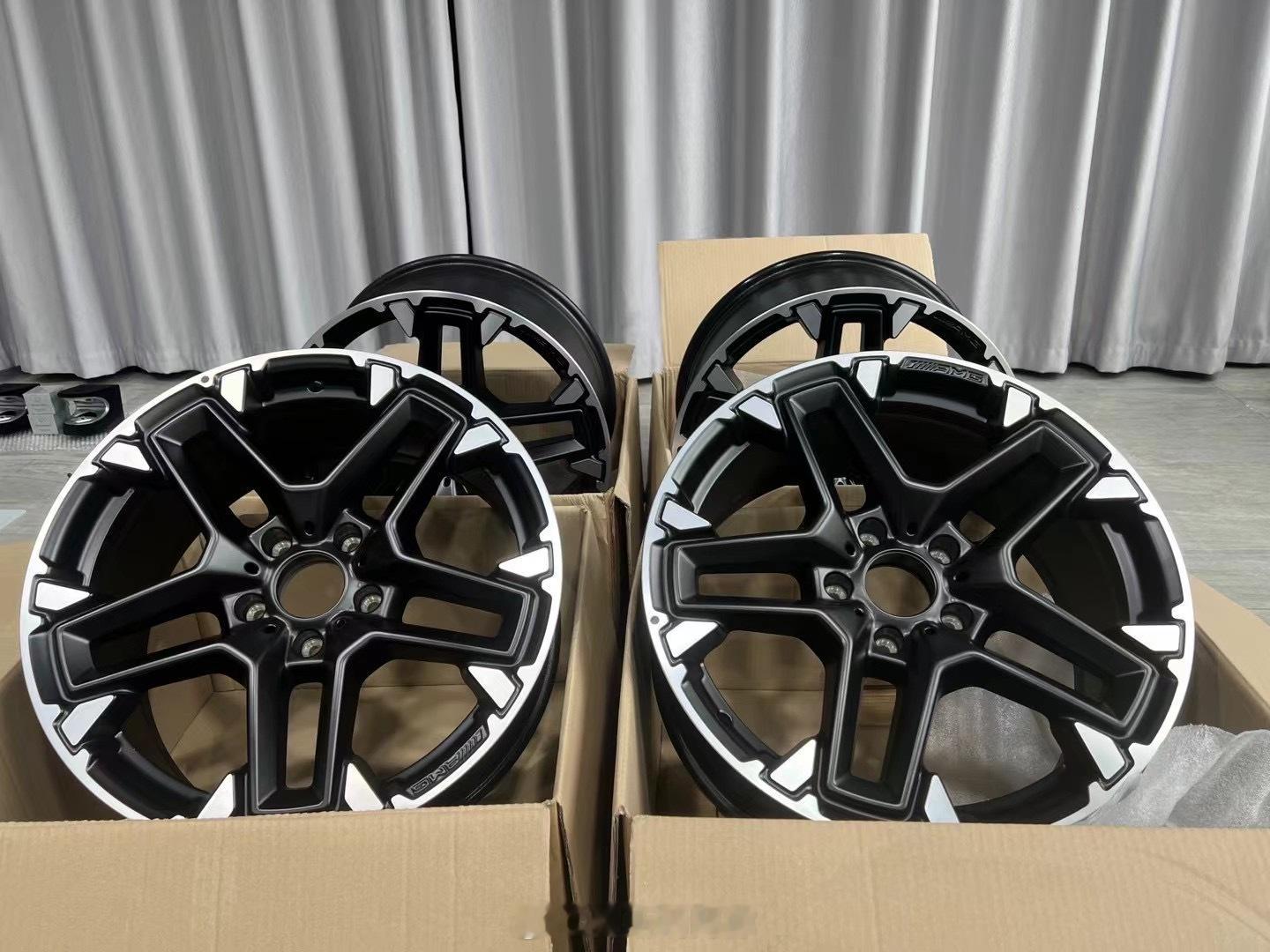 Mercedes Benz G W465小改款后依旧延续20寸经典越野款轮毂20