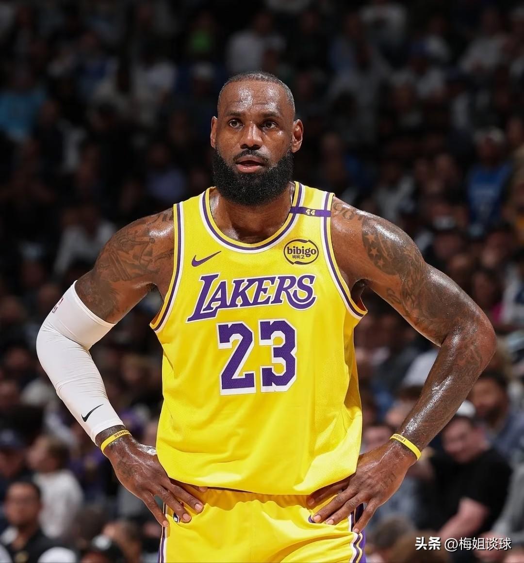 半场告急！湖人52：65落后活塞，看看球员数据，谁尽力了？！
 
01、东契奇，