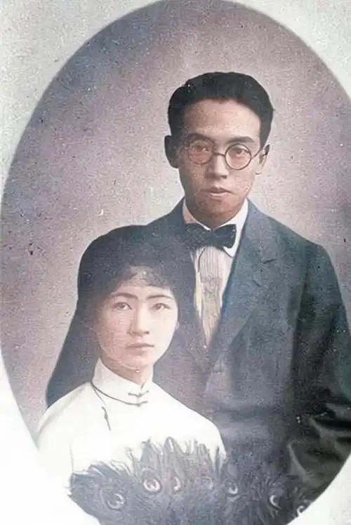 非常实在的一段话：
“基因这东西，你不服不行。孩子长大后，尤其是男孩，骨子里带的