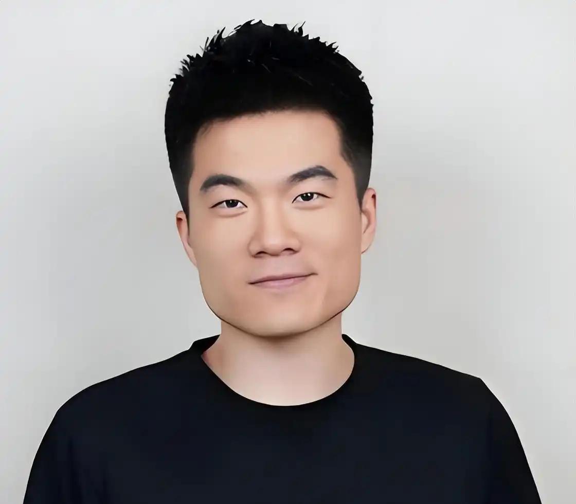 董宇辉曾说：
你穿得再好，别人只会多看你一眼；你书读得漂亮，别人就会高看你一生。